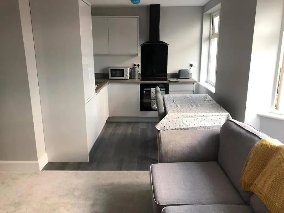 New 2 Bedroom First Floor Apartment Close To Beach Bornemouth 0*,  Royaume-Uni