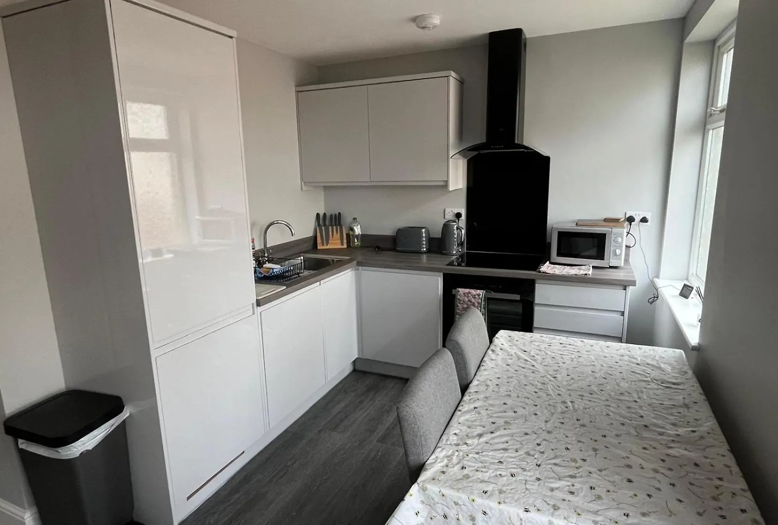 New 2 Bedroom First Floor Apartment Close To Beach Bornemouth