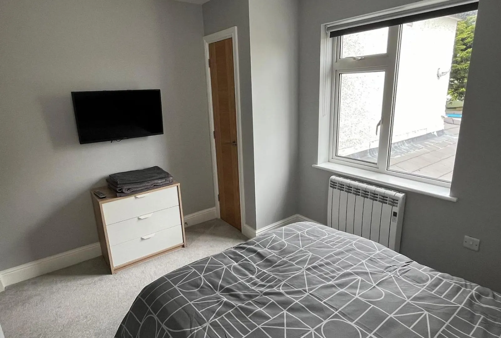 New 2 Bedroom First Floor Apartment Close To Beach Bornemouth